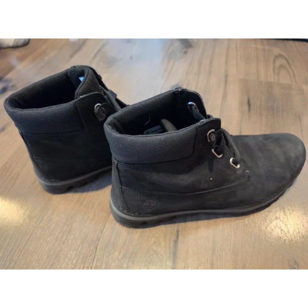 Timberland Black Chukka Boots